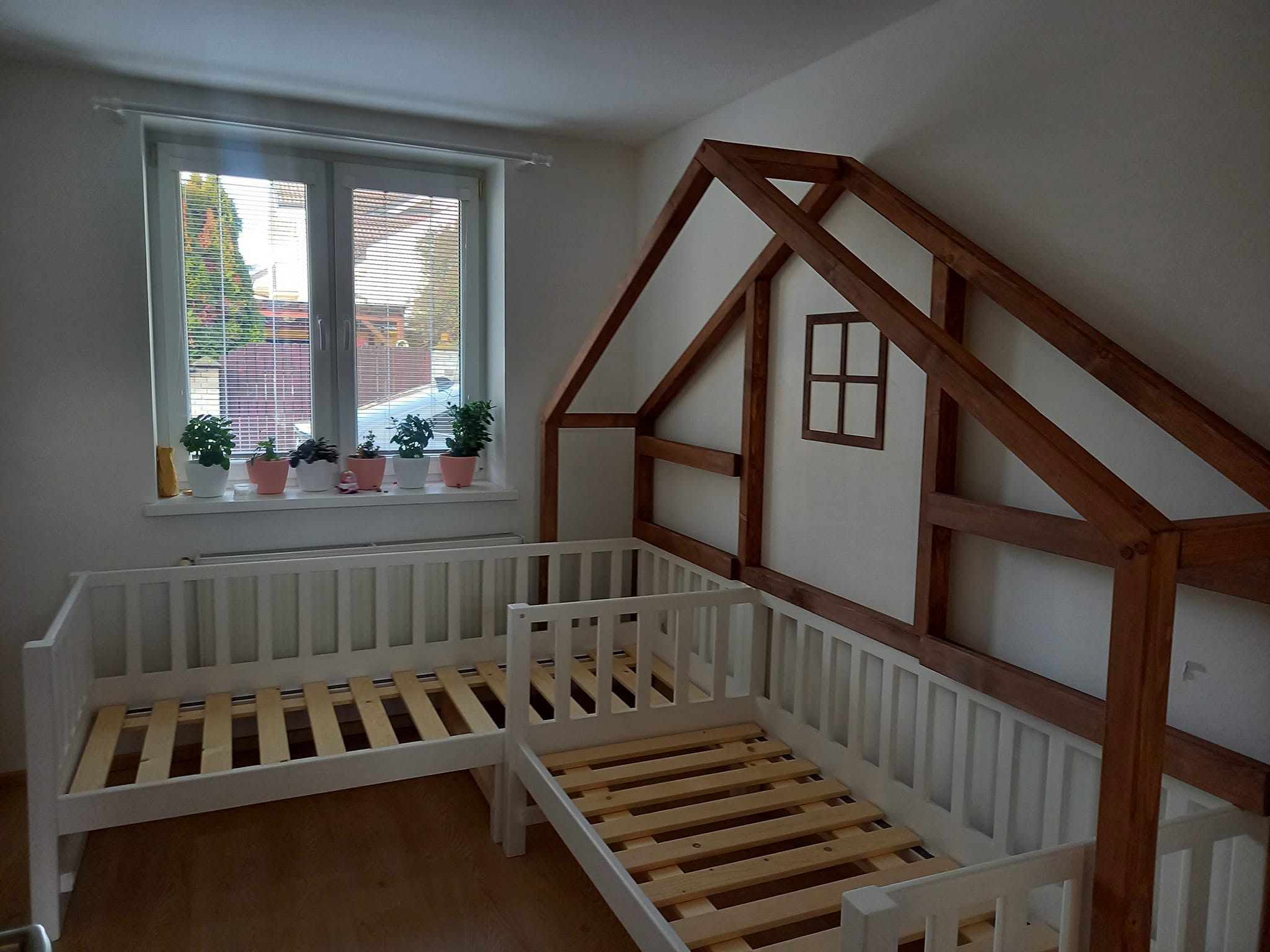 Posteľ podľa návrhu zákazníka