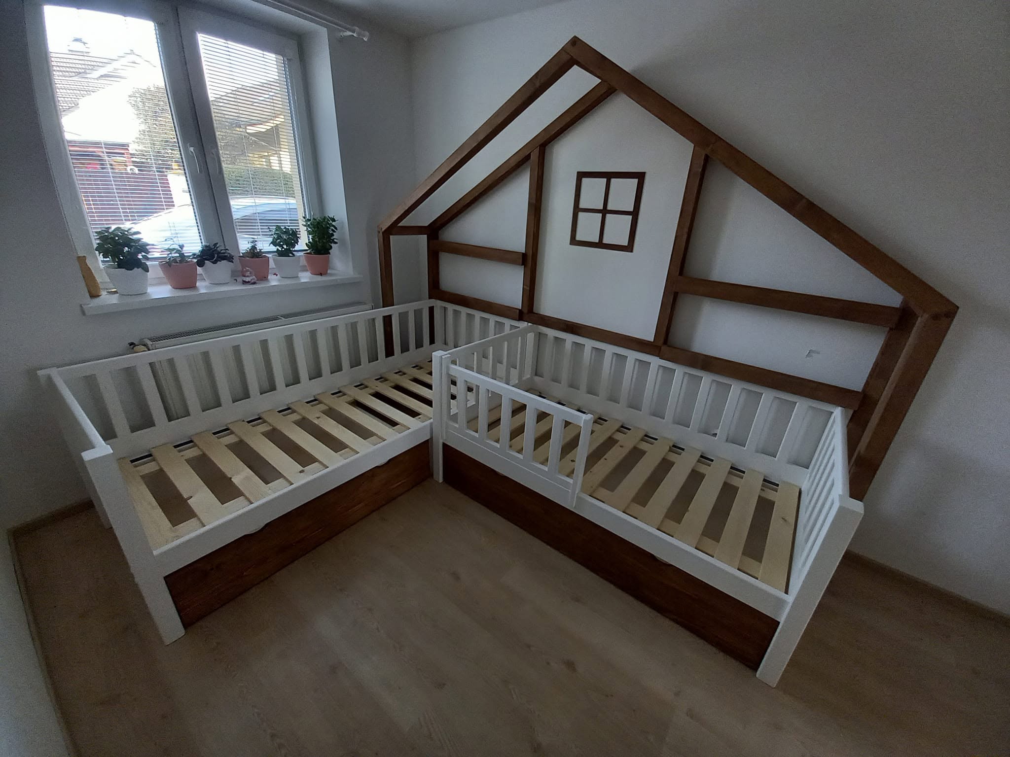 Posteľ podľa návrhu zákazníka